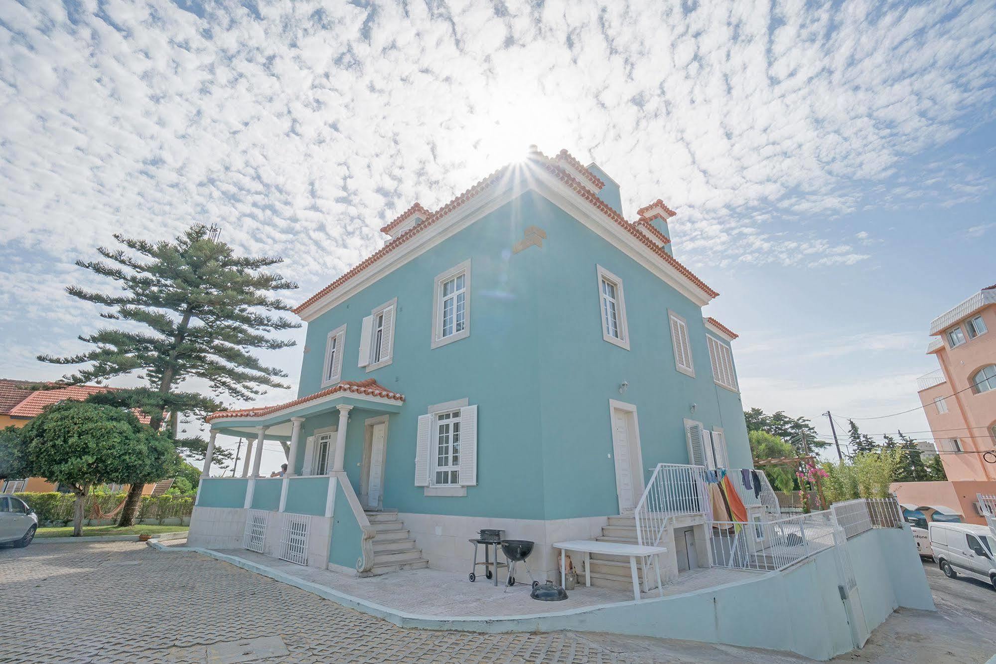Blue Boutique Hostel & Suitesエストリル エクステリア 写真