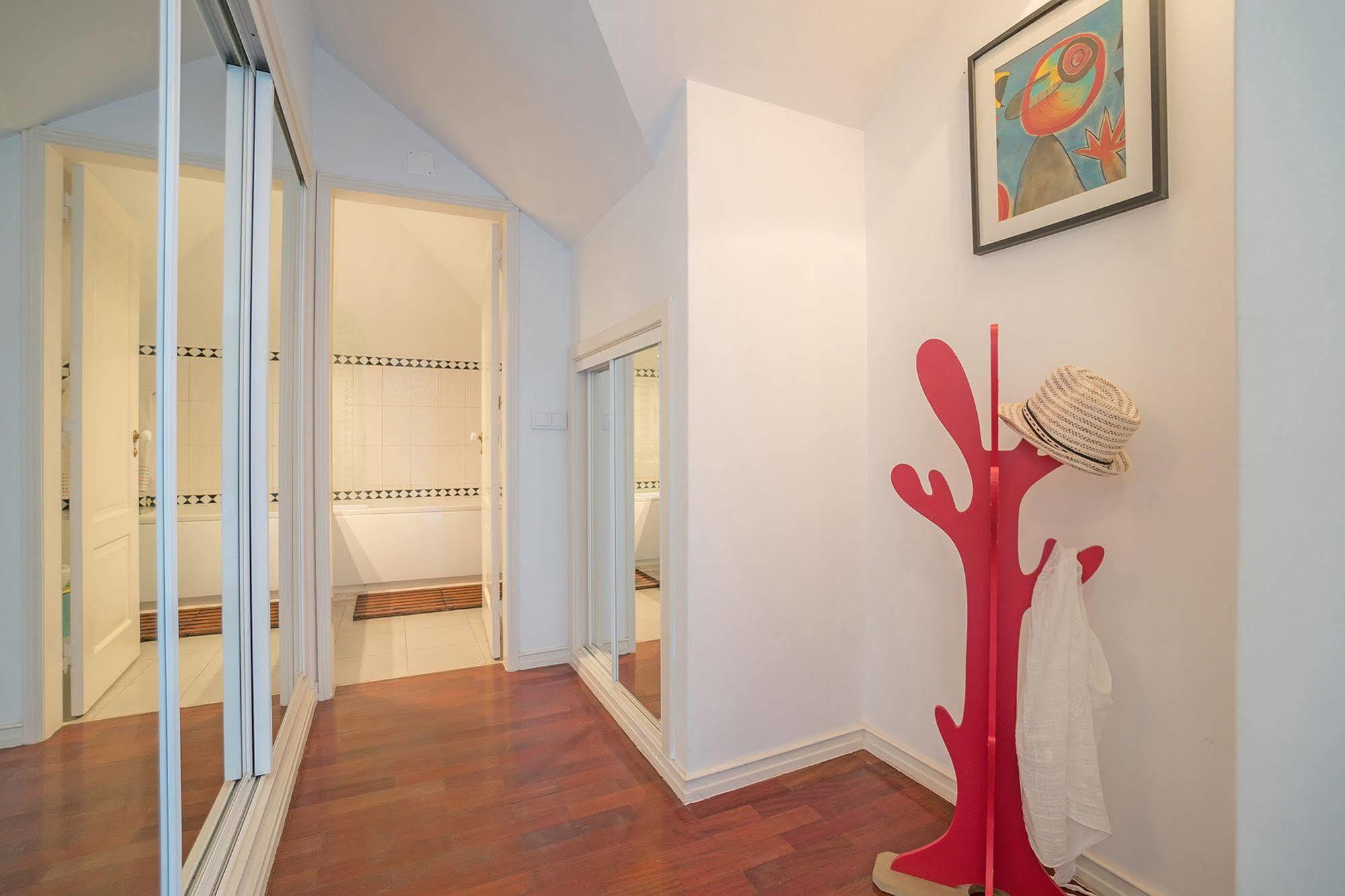 Blue Boutique Hostel & Suitesエストリル エクステリア 写真